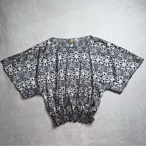 Mimi Chica Black White Patterned Popover Top Blouse Shirt Women’s Size M